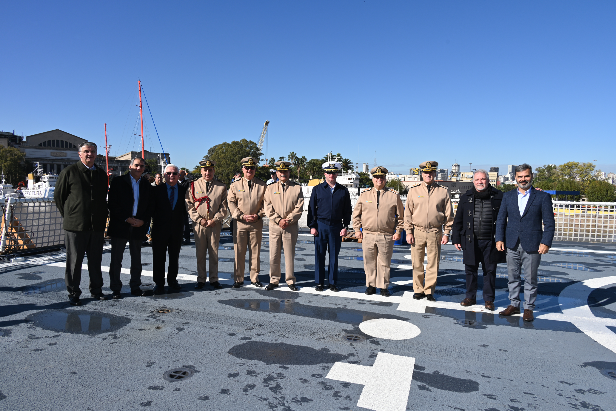 Visita protocolar Guardacostas Norteamericano